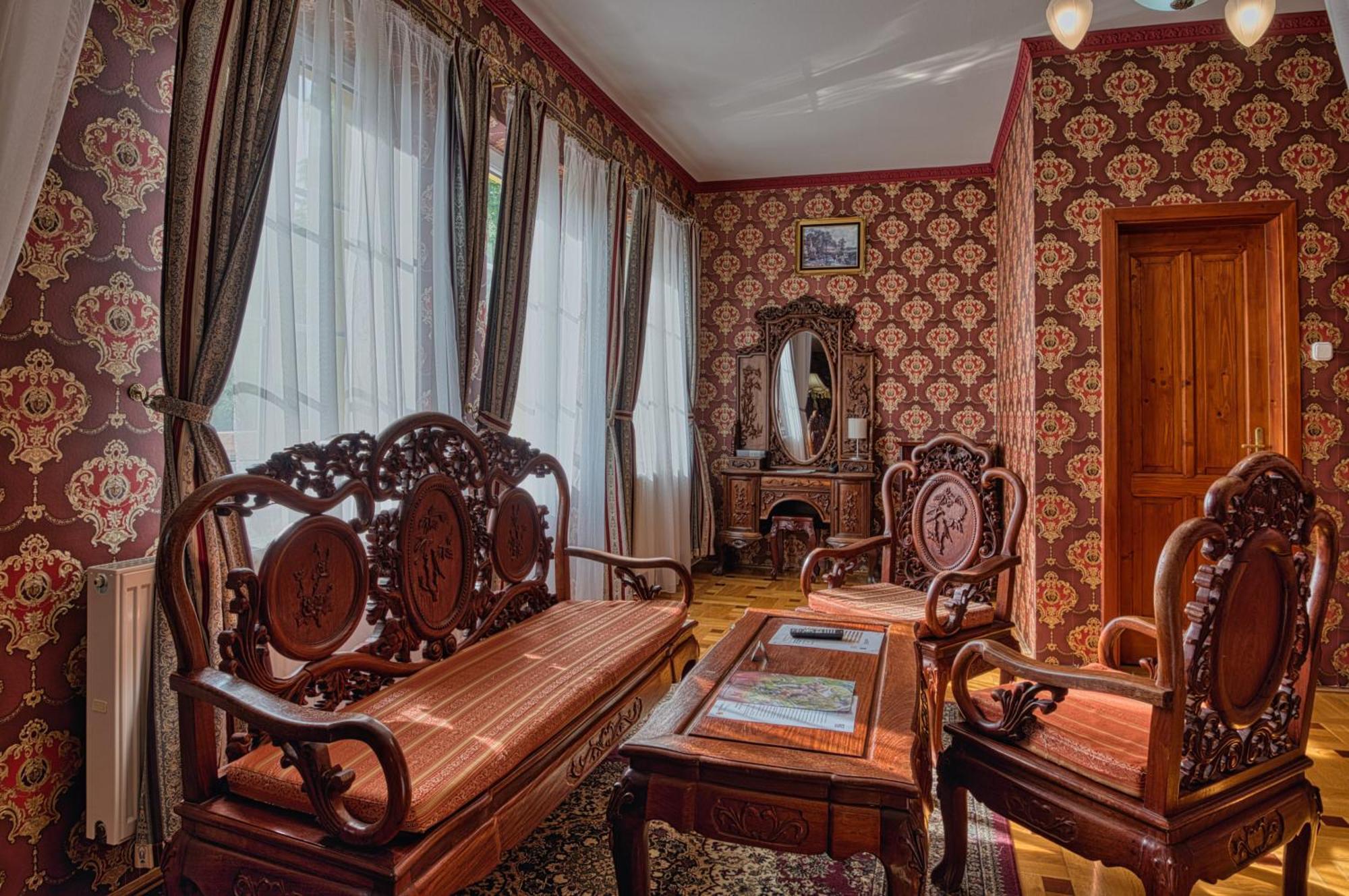 Fried Kastely Hotel